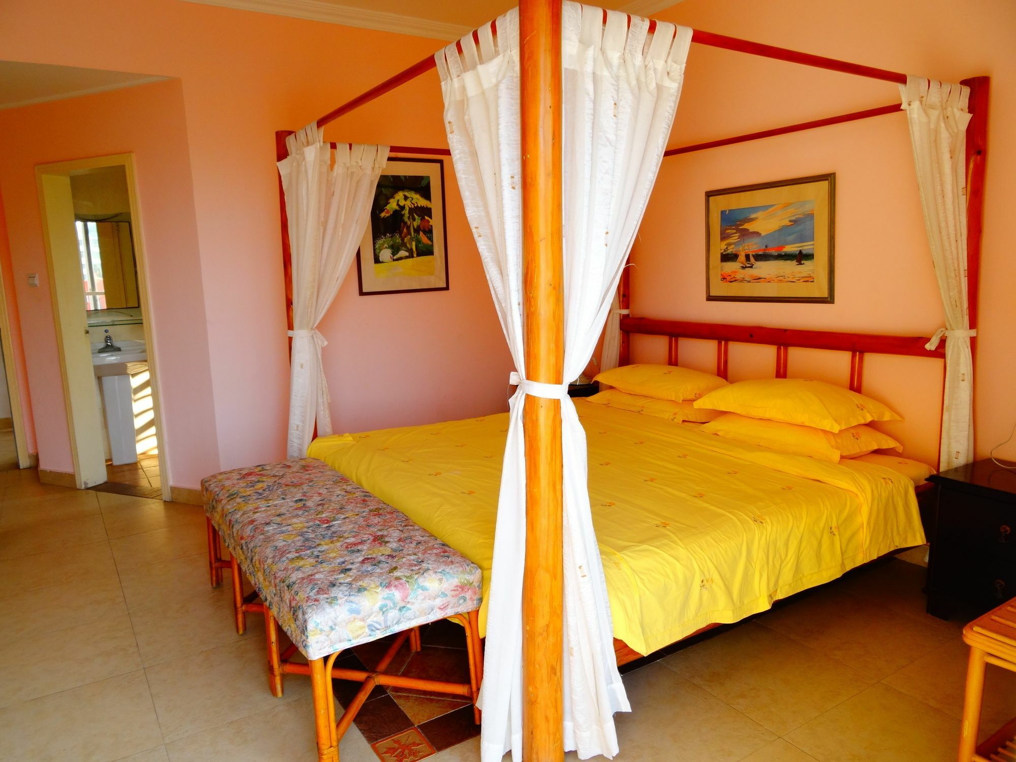 סניה Venus Garden Hotel מראה חיצוני תמונה